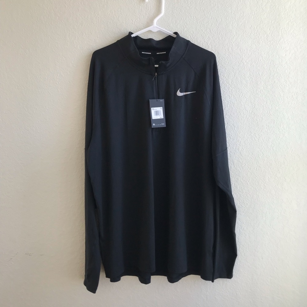 NWT men’s Nike black running pullover xxl